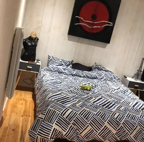 Le Petit Caillebotis Apartment